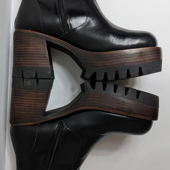 Jeffrey Campbell Quavo Platform Bootie - Picture 5 of 10